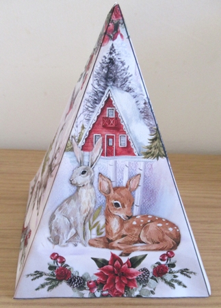 Woodland Animals Pyramid Shaped Mini Page Kit by Davina Rundle