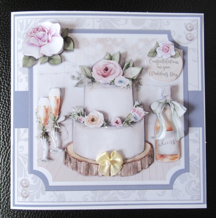 WEDDING CAKE by Davina Rundle