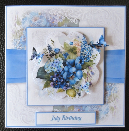 Blue Floral Bouquet Bumper Set by Davina Rundle