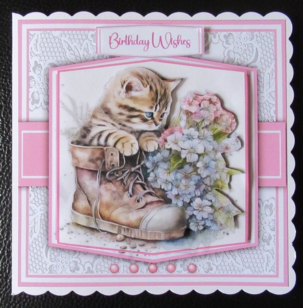 8x8 Mini Kit, Gorgeous Kitty in a Basket by Davina Rundle
