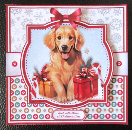 GOLDEN RETRIEVERS AT CHRISTMAS by Davina Rundle