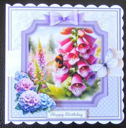 BEAUTIFUL BEES by Davina Rundle