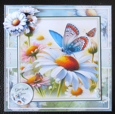 Butterflies And Daisies Mini Page Kit by Davina Rundle