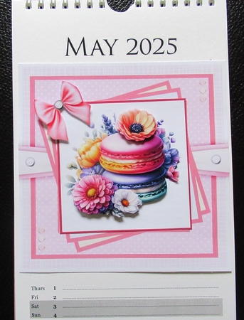 Floral Macarons by Davina Rundle