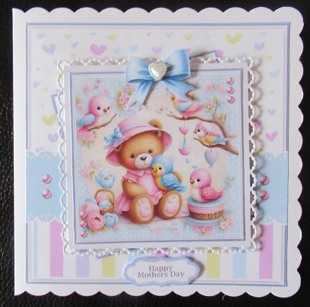 Little Spring Bear Card & Toppers Set by Davina Rundle