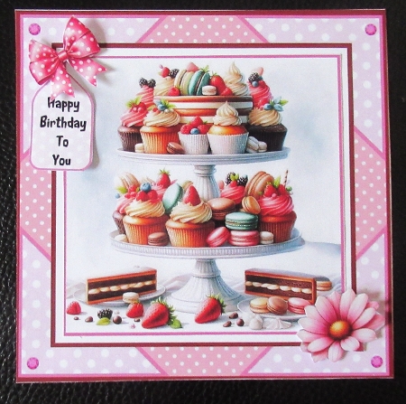 Macarons and Cupcakes by Davina Rundle