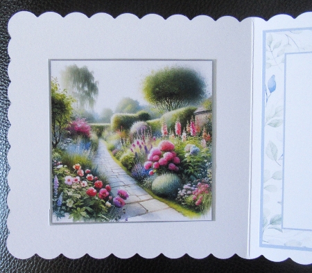 English Country Cottage Gardens by Davina Rundle
