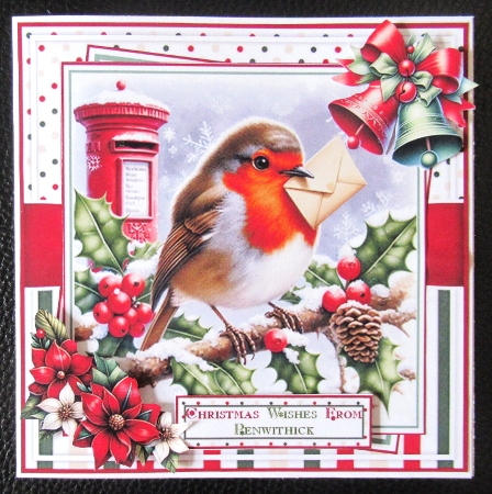 cup1393085_58488 - Robin Christmas Post With 4 Toppers