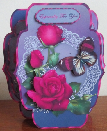 Roses AFlutter Quick & Easy Pop-out Card Mini-kit by Davina Rundle