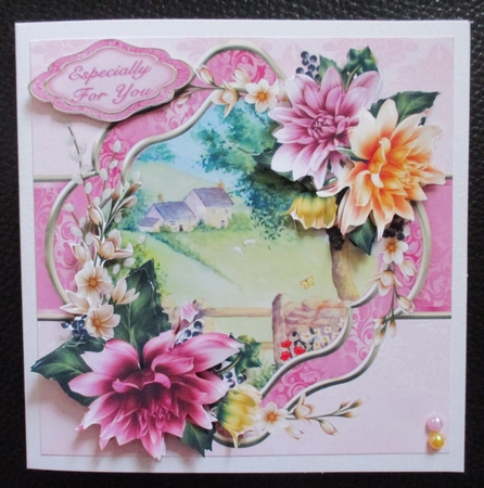 8x8 Cotswold farm with dahlia mini kit by Davina Rundle