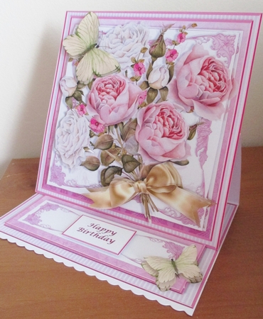 Roses & Lace - Floral Delight Easel Cards by Davina Rundle