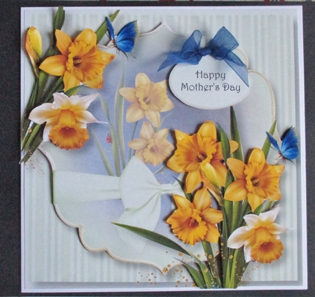 Daffodils Beauty by Davina Rundle