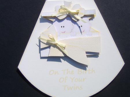 Twins Wobble Card by Davina Rundle