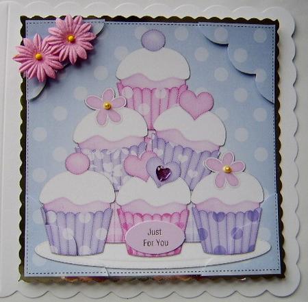 8 x 8 Cupcakes Felties Scalloped Corner Topper by Davina Rundle