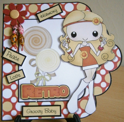 Retro Chic Double Scallop 8x8 Topper by Davina Rundle