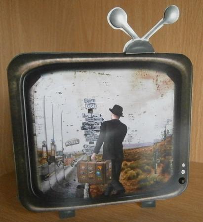 Wonderful 1950's Television Shaped Card Kit by Davina Rundle