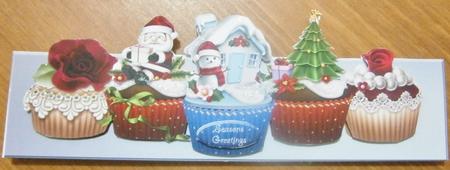 Large Dl Cupcake Christmas by Davina Rundle