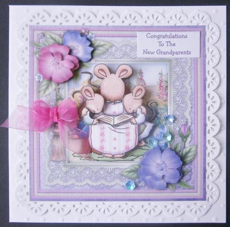 Mummy Mouse Reading 8x8 Mini Kit with Decoupage by Davina Rundle