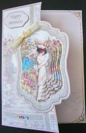 Lady in Cottage Garden Curved Over Side Mini Kit & Pyramage by Davina Rundle