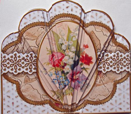 Cream Mixed Bouquet Anglaise Scallop Deco Stacker by Dawn Jones