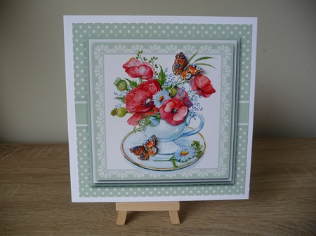 Poppies in a teacup topper plus gift tag (green) by Debbie Whyte