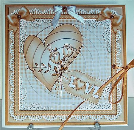 Love Heart Circle Pyramage Topper by Debra Macey