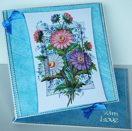 Daisy Bunch Gold Curved Tunnel Sheet by Debra Macey