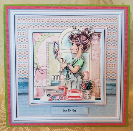 Papercraft Mini Kit by Deloraine Neubauer