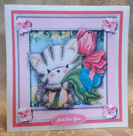 8x8 Mini Kit, Tulip Kitty  by Deloraine Neubauer