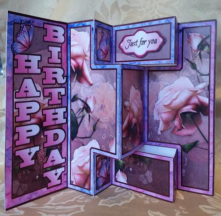 Shutter Surprise Card - Summer (pink) by Deloraine Neubauer