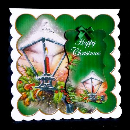 Lantern Dgreen Happy Christmas 8in Scallop Topper by Denise Murray