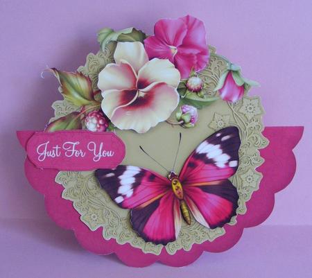 Pretty Pansies Scallop Wobble Card Mini-kit by Diana Holmes