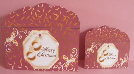 A Golden Christmas Money Wallet by Diana Holmes