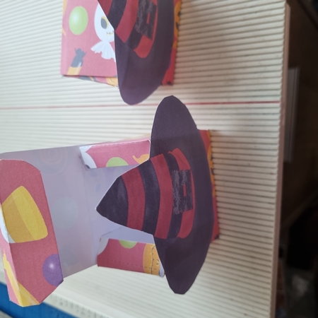 HALLOWEEN WITCH HAT TOP TREAT BOX Featured Gallery Photo