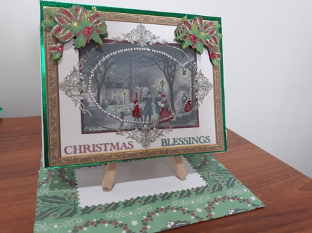 Vintage Carollers by Diane Carbis