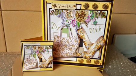Enjoy Your Day , Diva (Lemon)  by Diane Carbis
