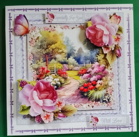 8x8 The garden walk choice of two scenes mini kit by Diane Gray