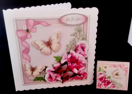 8x8 Mini Kit , Pink Poppys and Gold Butterflys  by Diane  Hitchcox