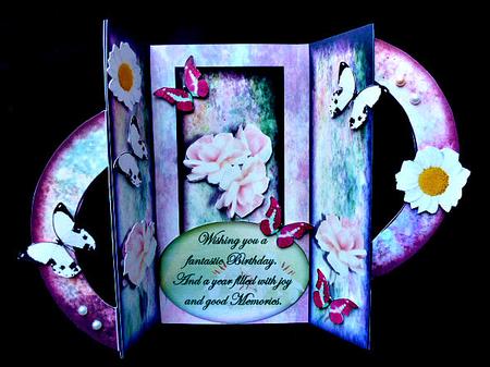 Your Choice Daisies and Roses by Diane  Hitchcox