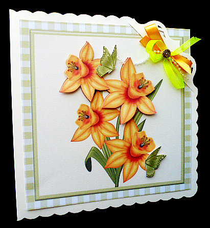 Daffodils Gingham Topper & Decoupage by Diane  Hitchcox