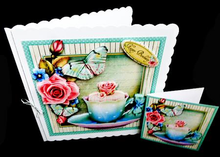 The Cup-cake by Diane  Hitchcox