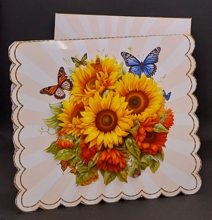 Scalloped tent card of sunflowers by Diane  Vermeer