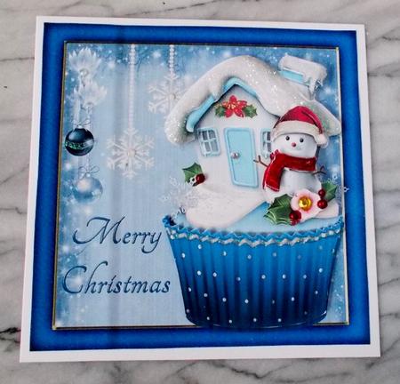 Snowman Cupcake by Diane  Vermeer