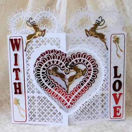Scalloped Heart Overlap Door Card by Diane Baldrey