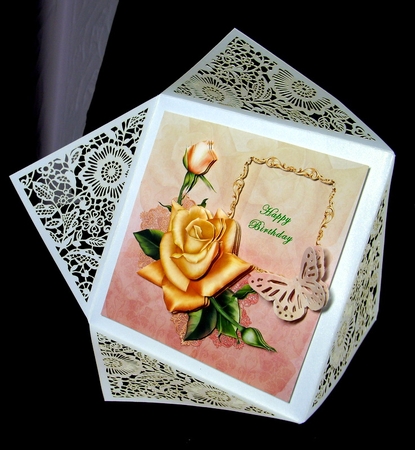 EDWARDIAN ROSES MULTI-USE APERTURE CARD by Dianne Jackson