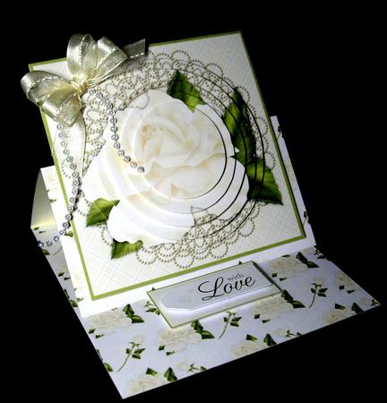 Roses & Pearls Circle Pyramid Mix N Match by Dianne Jackson