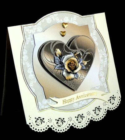 Gold Rose Hearts by Dianne Jackson