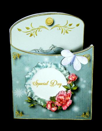 Roses Rounded Envelope Card Kit by Dianne Jackson