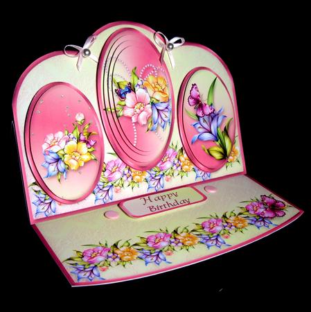 Pretty Flowers Triple Oval Easel Card Mini Kit by Dianne Jackson