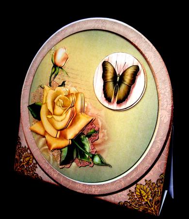 Round Shape Card Yellow Rose by Dianne Jackson